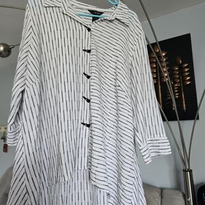 Ali Miles Black and Gray Striped Top